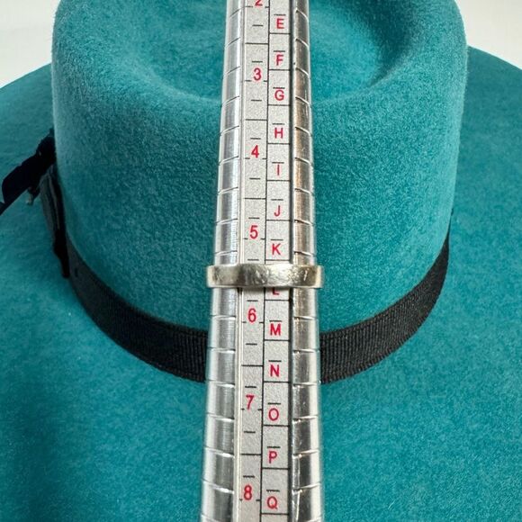 Abalone and Sterling vintage native ring - Picture 3 of 4